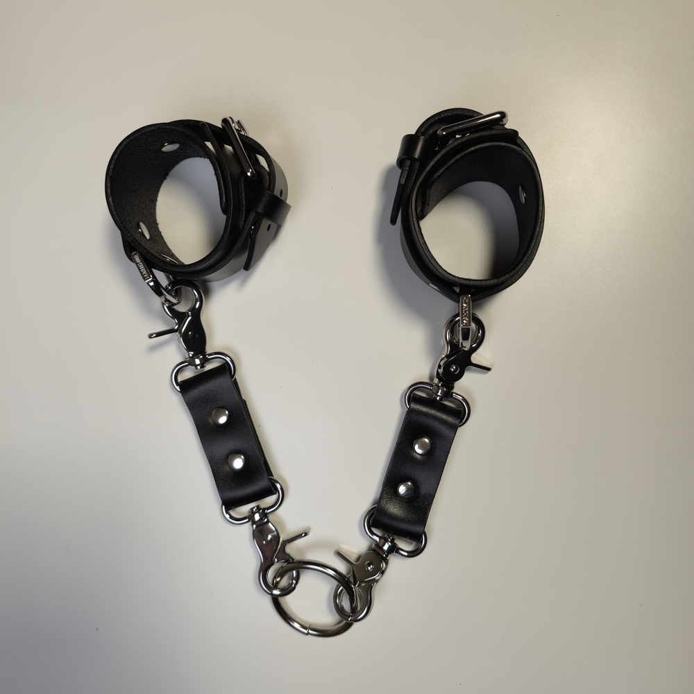 Mariemur Black Leather Cuffs